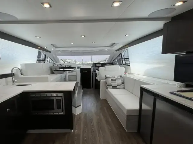 Cruisers Yachts 46 Cantius