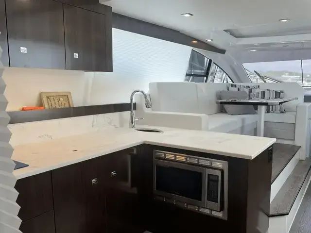 Cruisers Yachts 46 Cantius