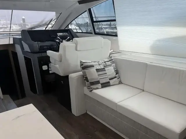 Cruisers Yachts 46 Cantius