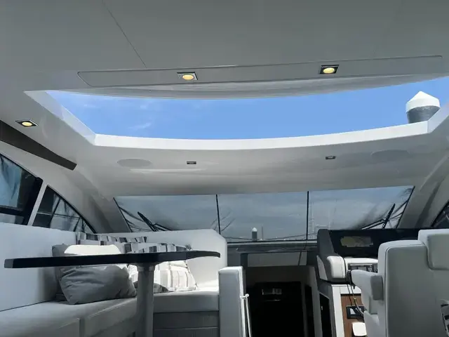 Cruisers Yachts 46 Cantius