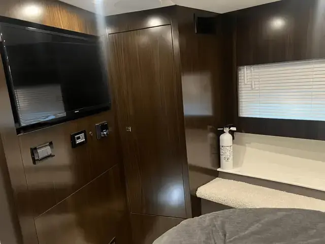 Cruisers Yachts 46 Cantius