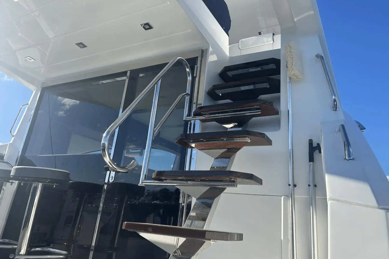 2018 Cruisers 54 cantius fly