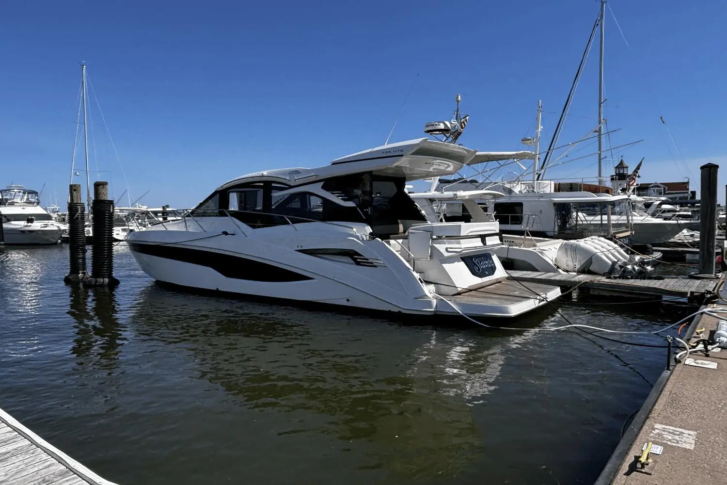 2021 Galeon 425 hts