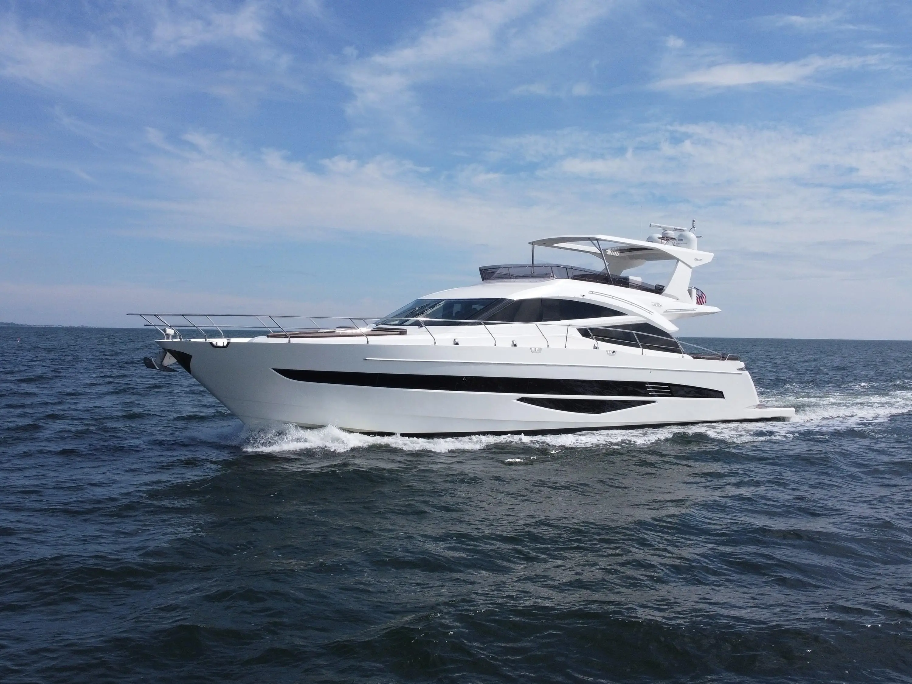 2018 Galeon 660 fly