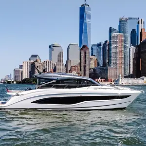 2022 Princess V55