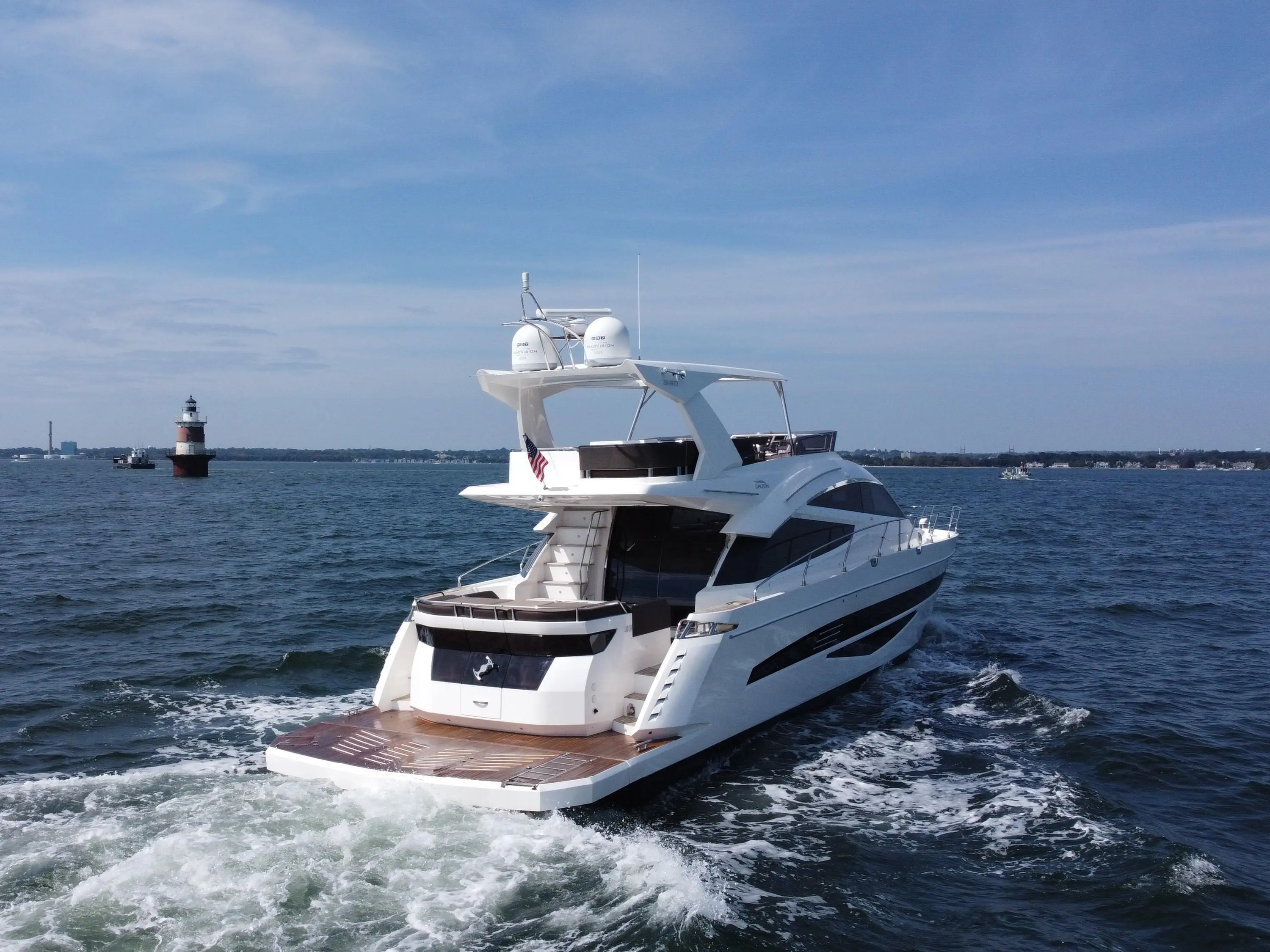 2018 Galeon 660 fly