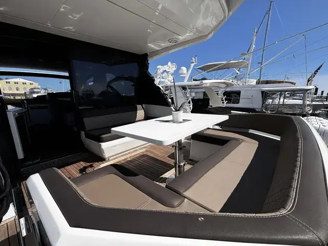 Galeon 425 HTS