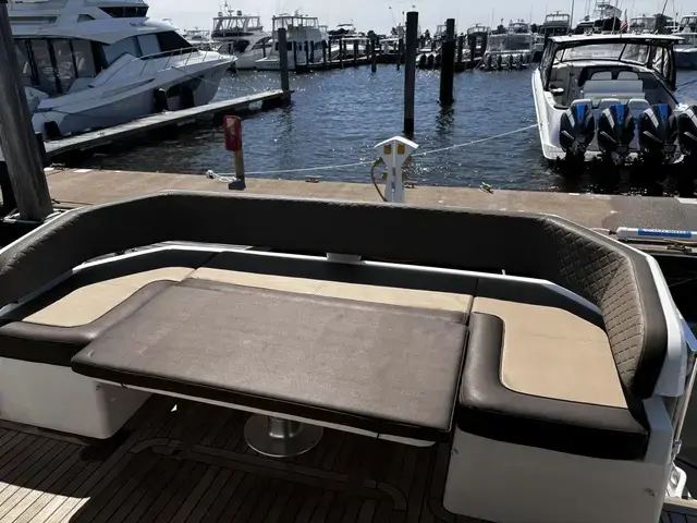 Galeon 425 HTS