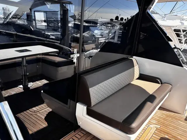 Galeon 425 HTS