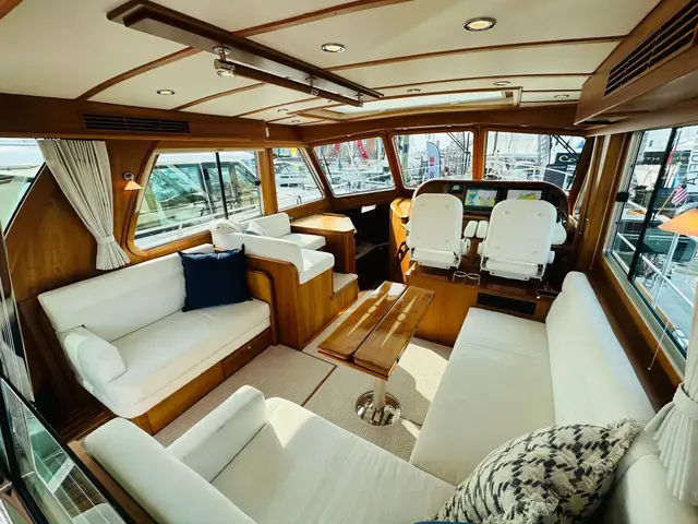 Sabre 48 Salon Express