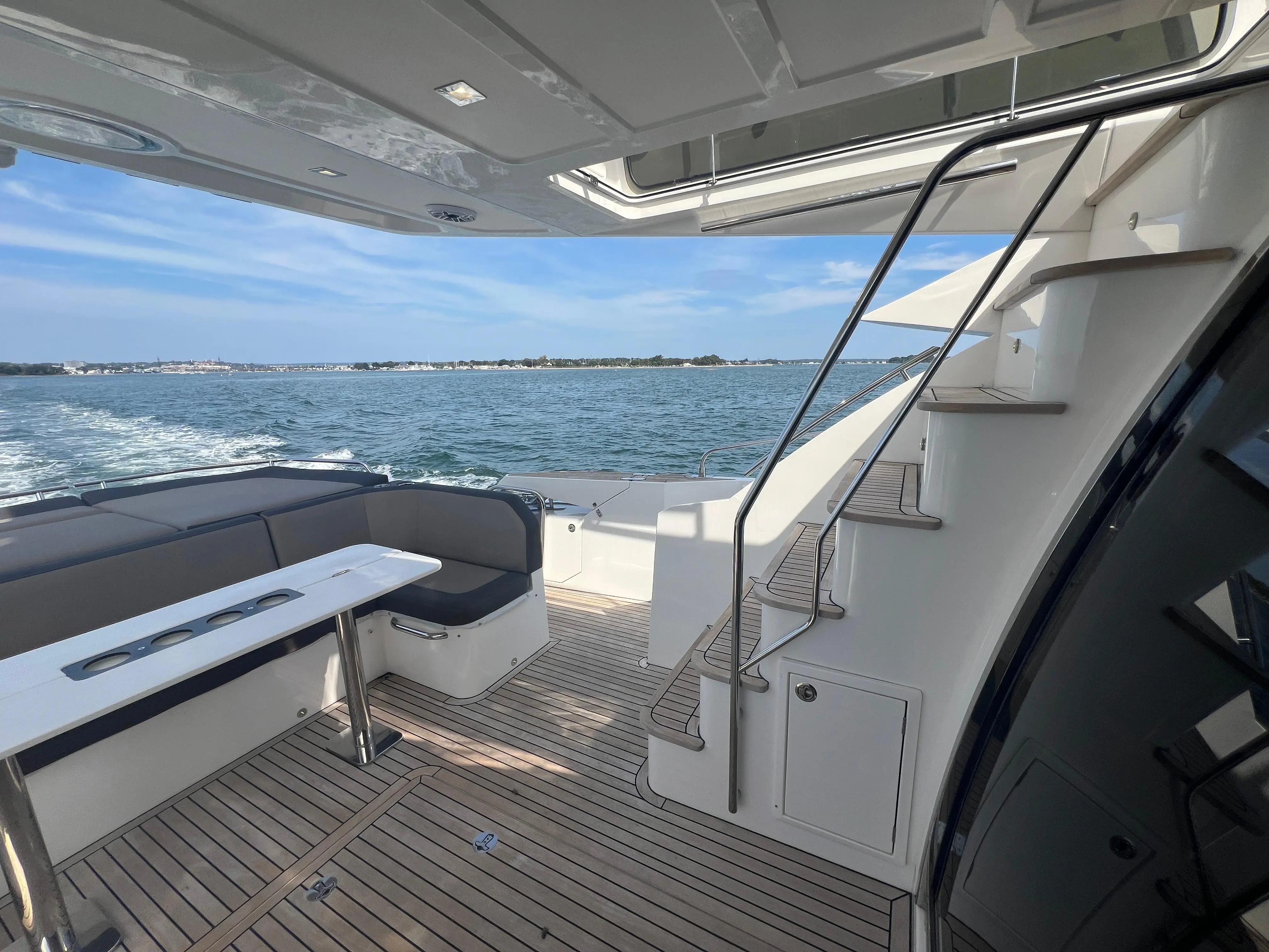 2018 Galeon 660 fly