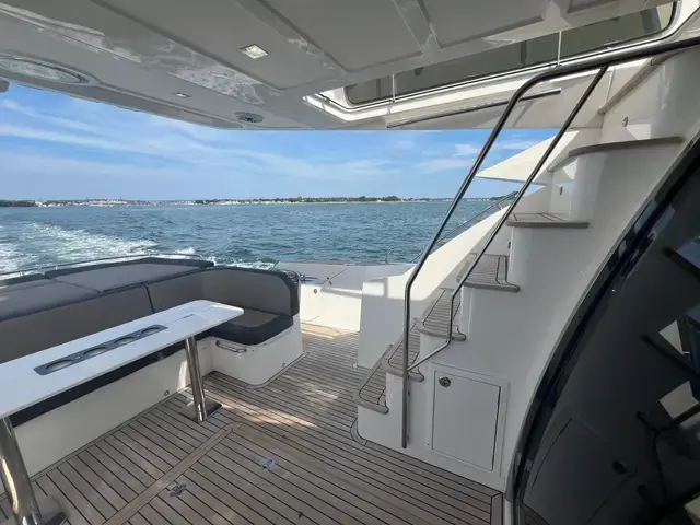 Galeon 660 Fly