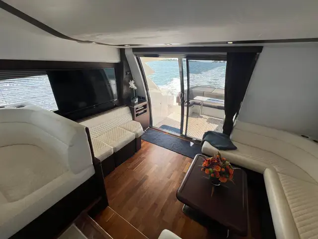 Galeon 660 Fly