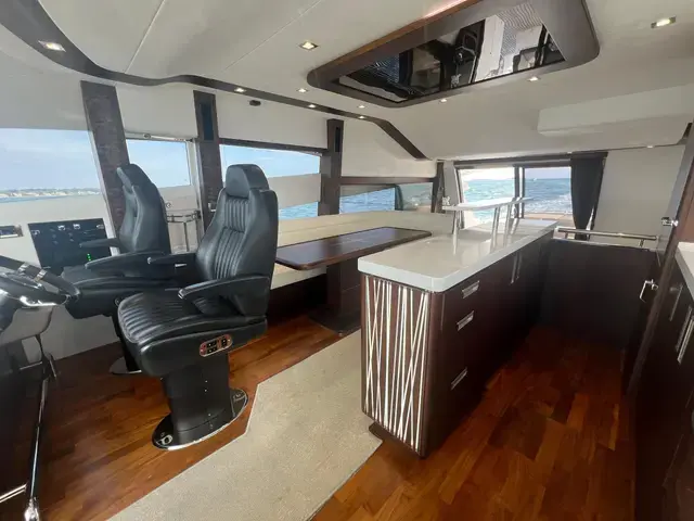 Galeon 660 Fly