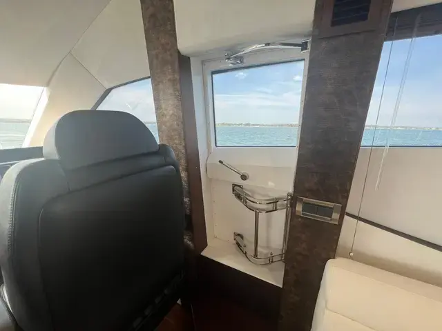 Galeon 660 Fly