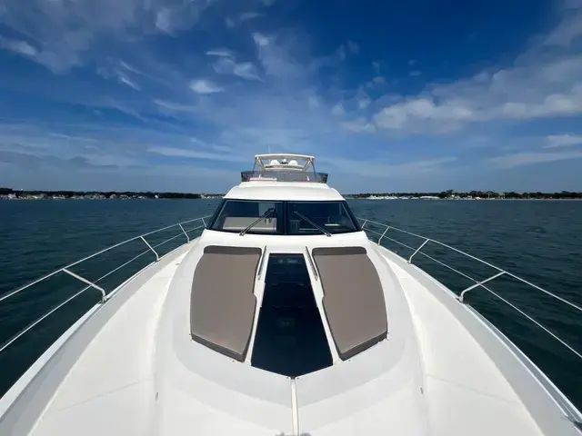 Galeon 660 Fly