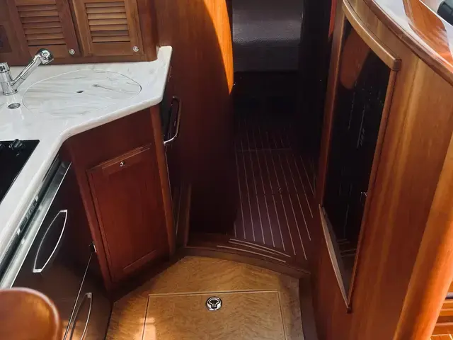 Sabre 42 Salon Express