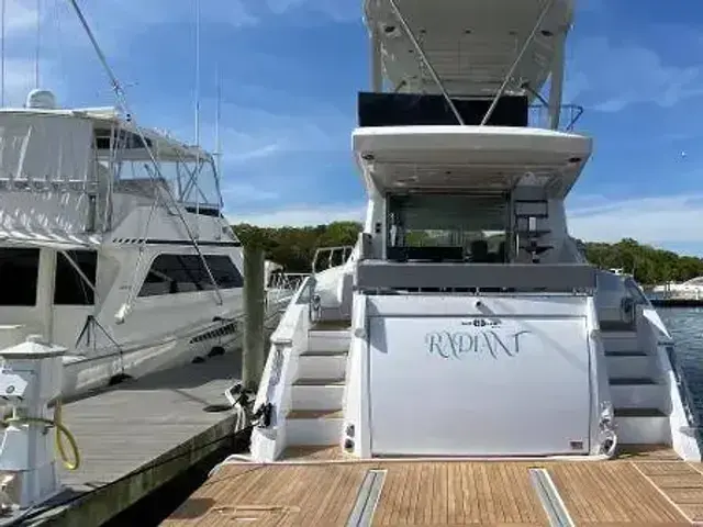 Cruisers Yachts 60 Fly