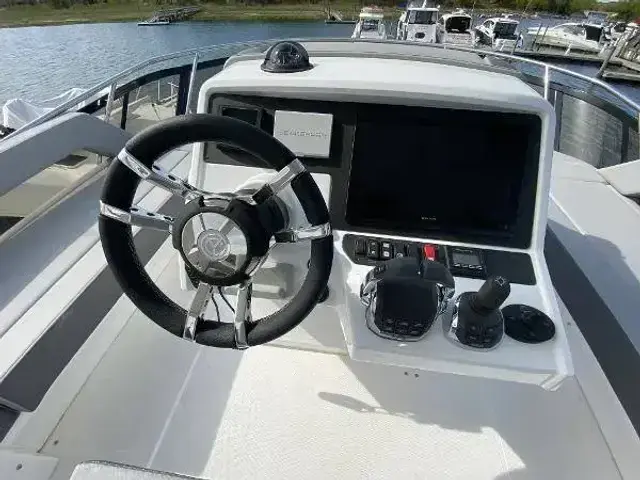 Cruisers Yachts 60 Fly