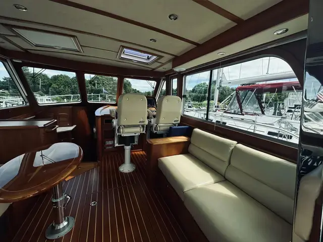 Sabre 42 Salon Express