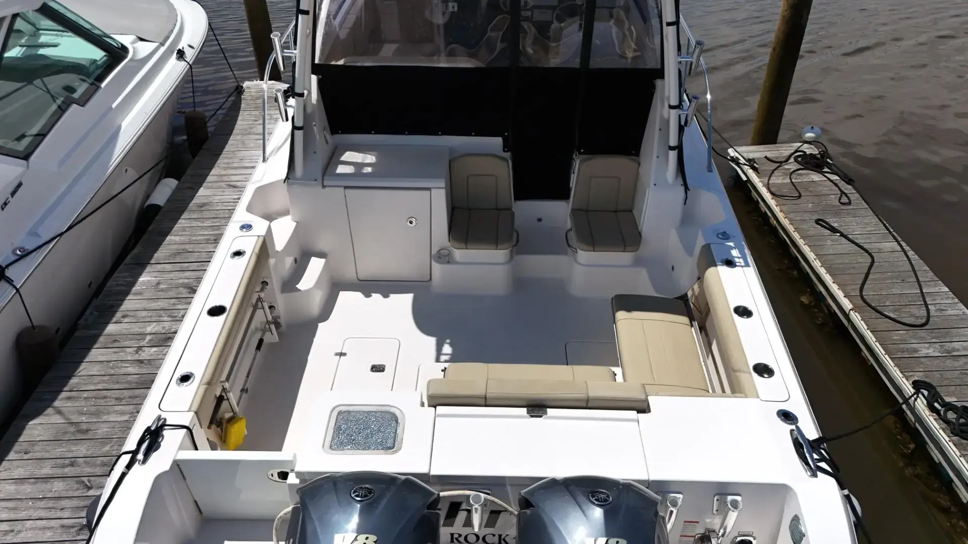 2017 Pursuit os 355 offshore