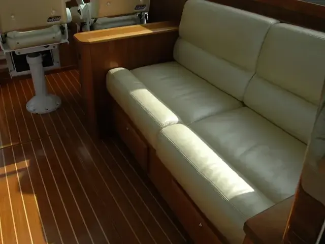 Sabre 42 Salon Express