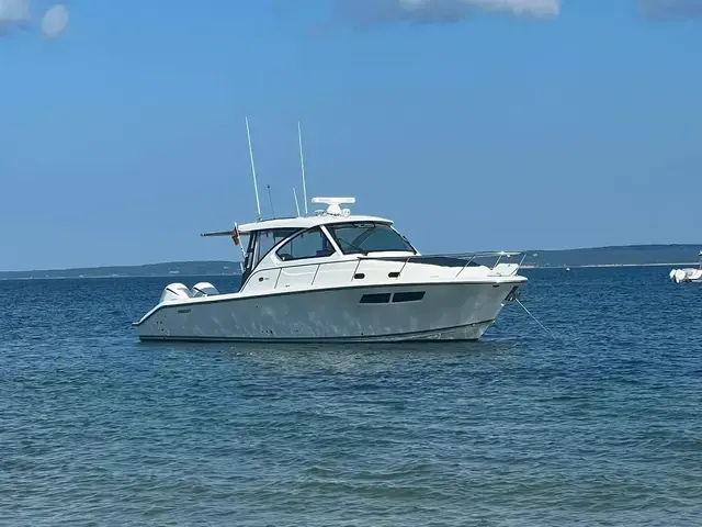 Pursuit OS 355 Offshore