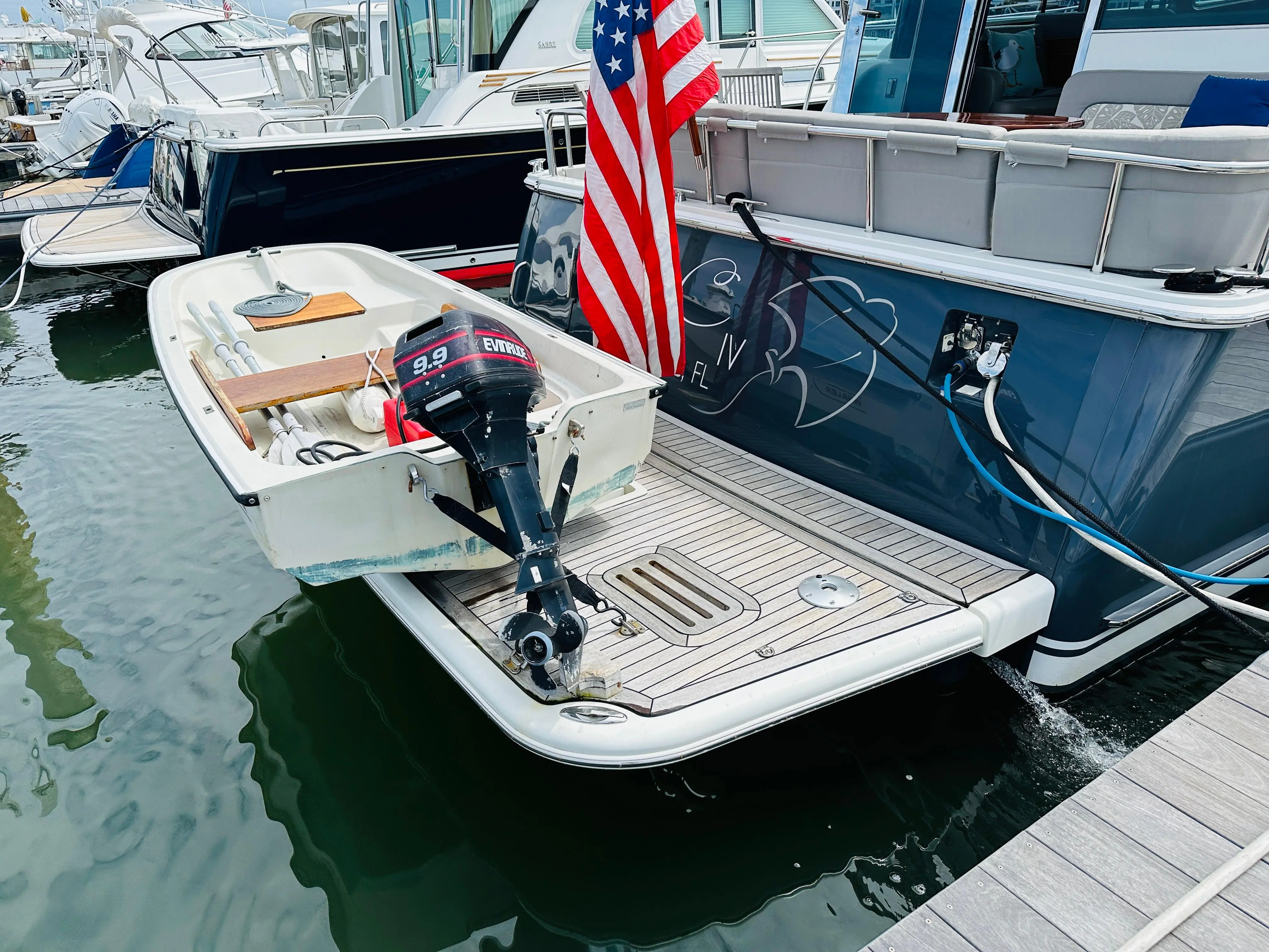 2019 Sabre 48 salon express