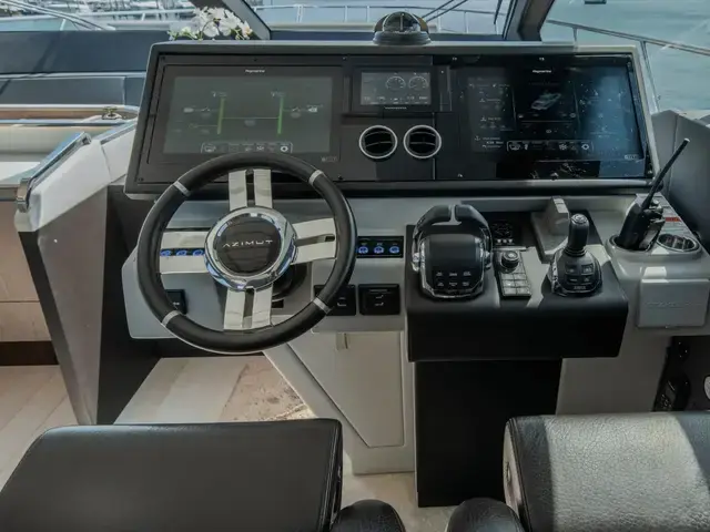 Azimut S7