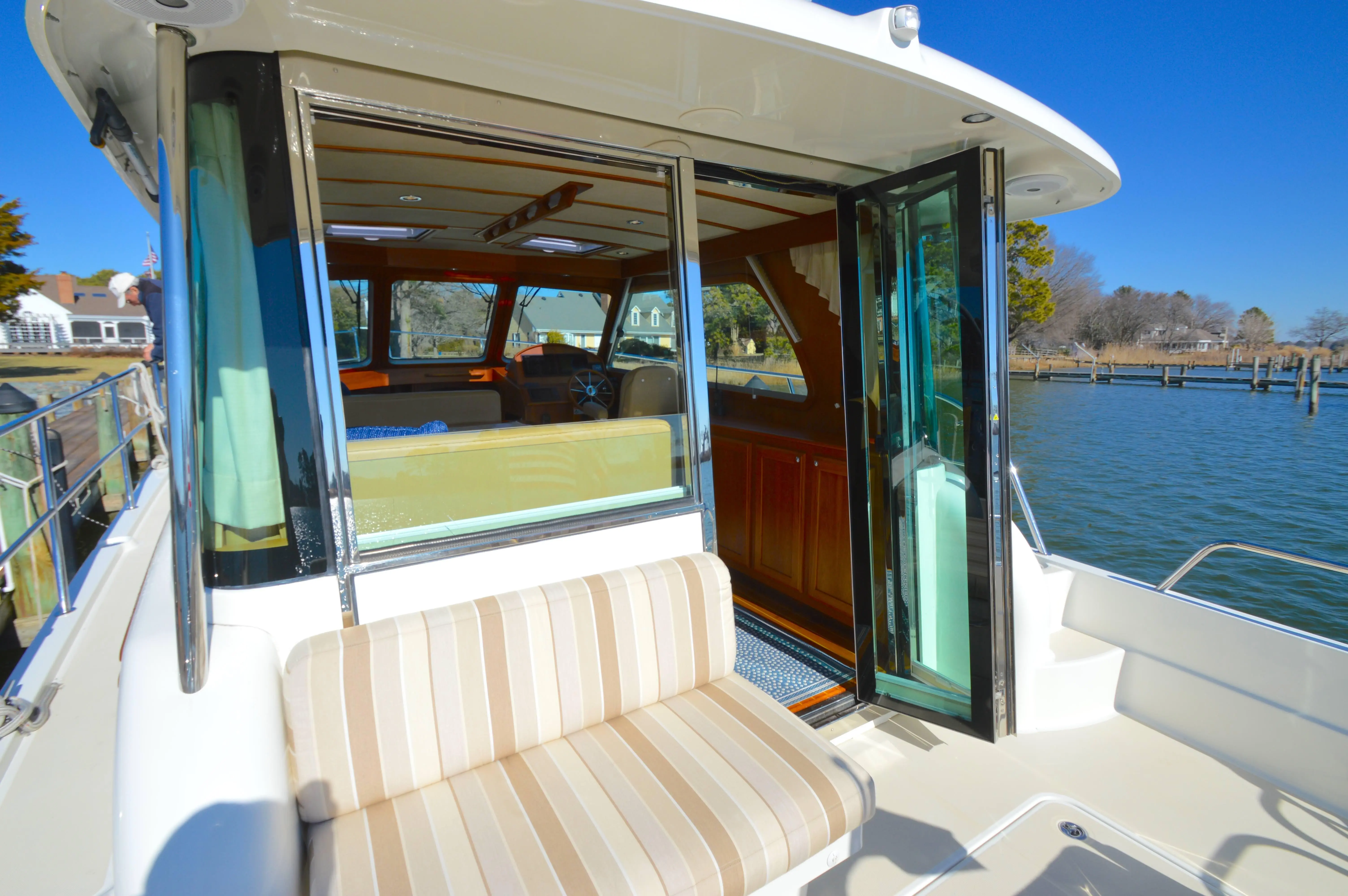 2015 Sabre 38 salon express