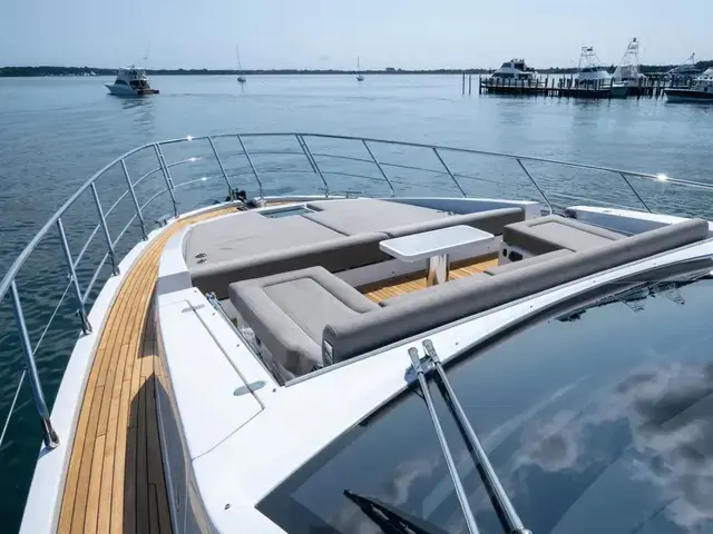 Azimut S7