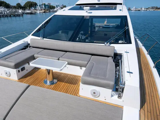 Azimut S7