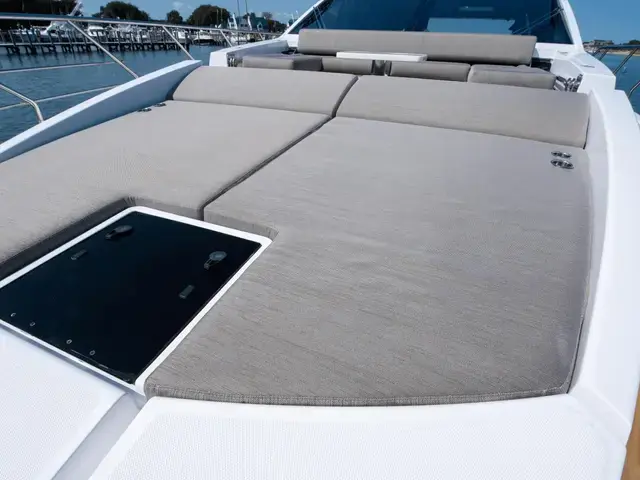 Azimut S7