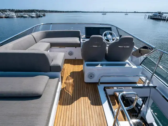 Azimut S7