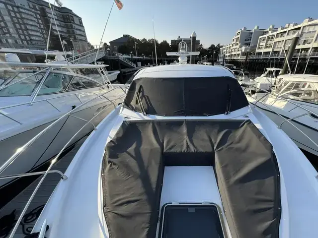 Cruisers Yachts 42 Cantius