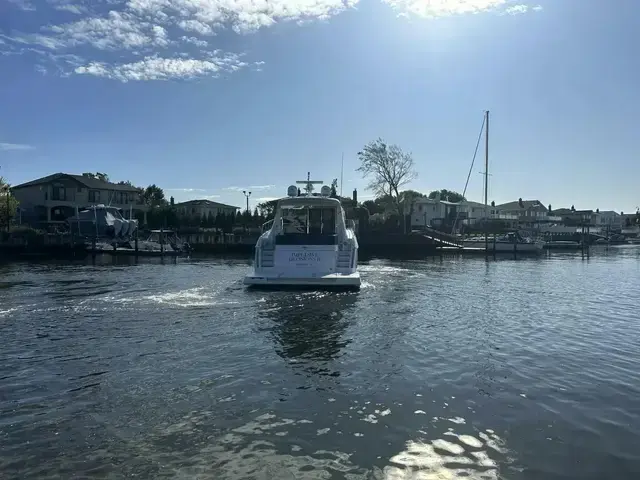 Cruisers Yachts 54 Cantius