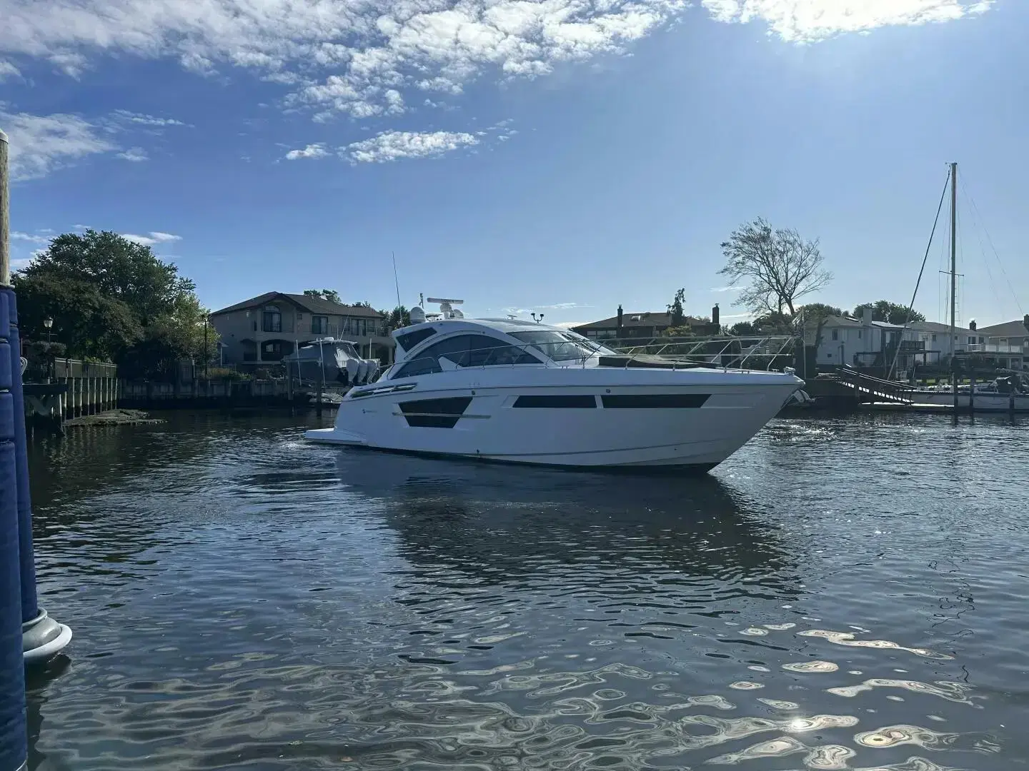 2021 Cruisers 54 cantius