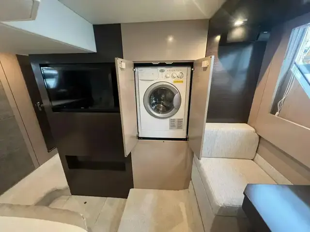 Cruisers Yachts 54 Cantius