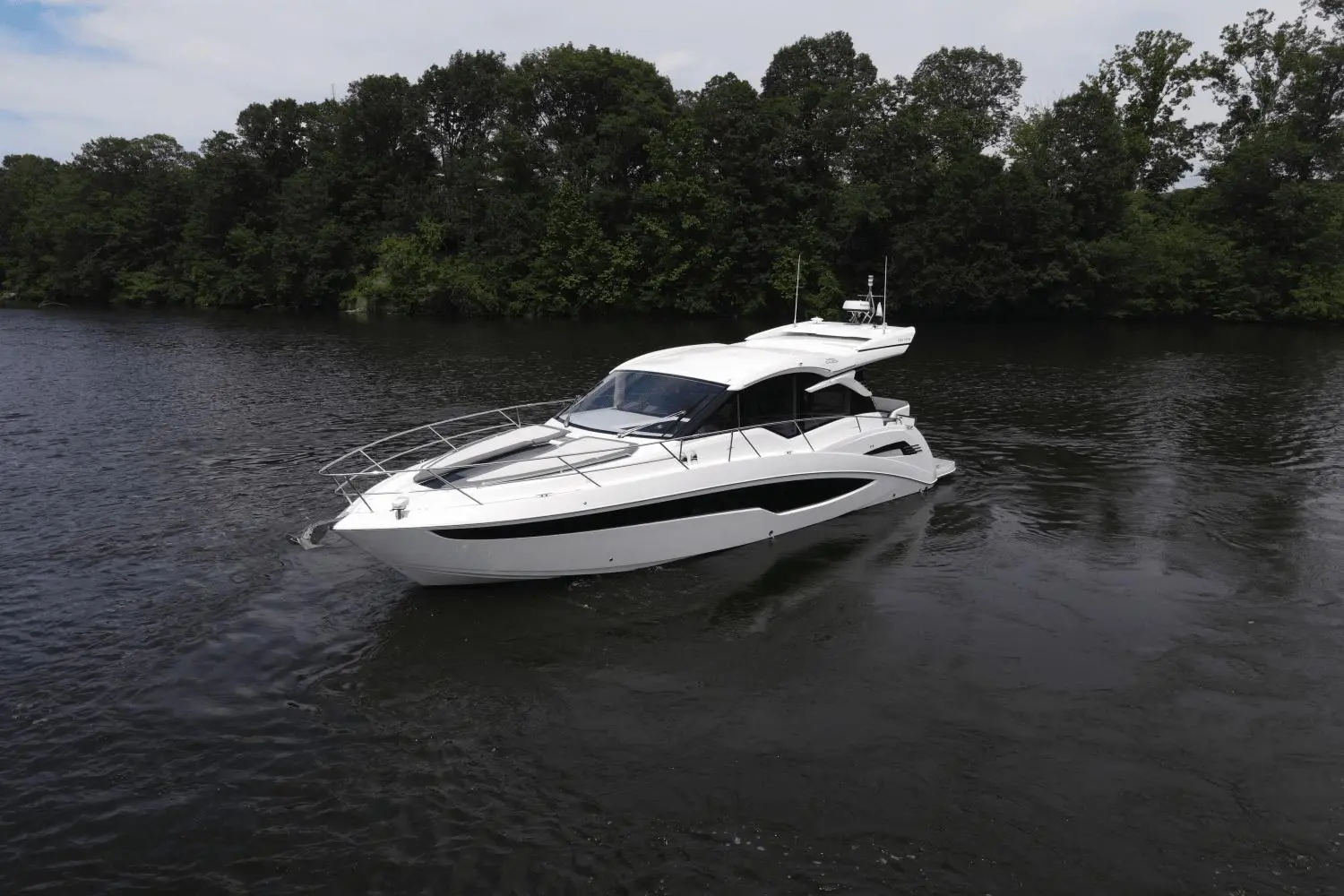 2019 Galeon 425 hts