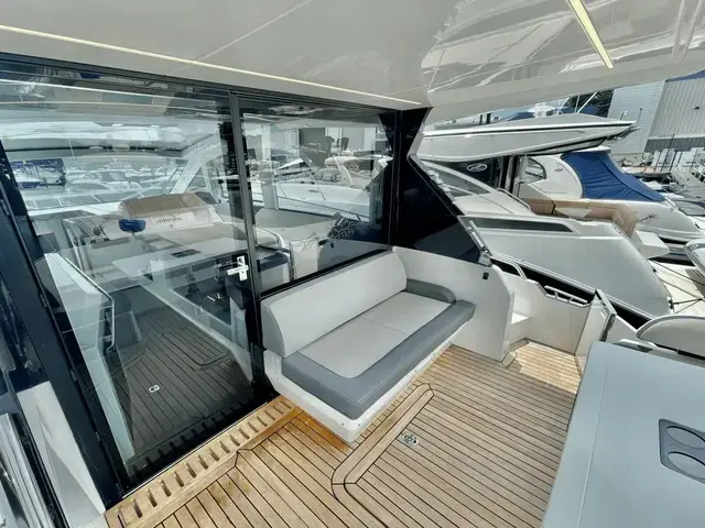 Galeon 425 HTS