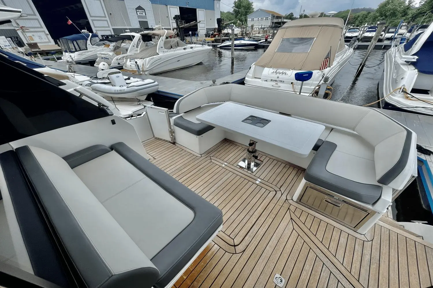 2019 Galeon 425 hts