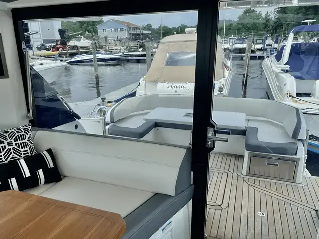 Galeon 425 HTS