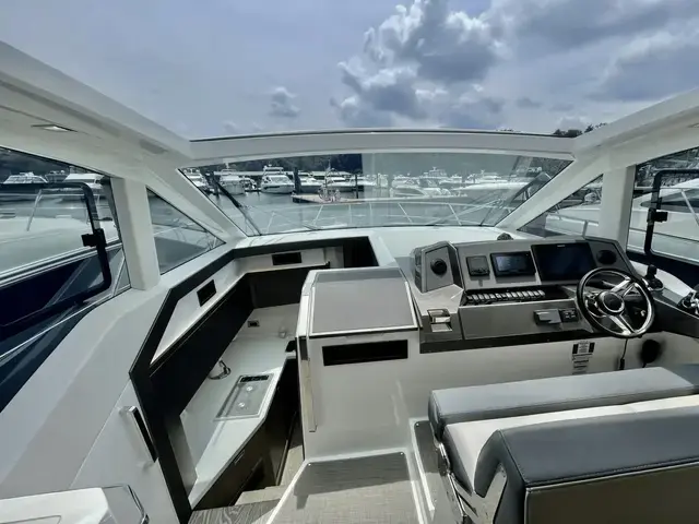 Galeon 425 HTS