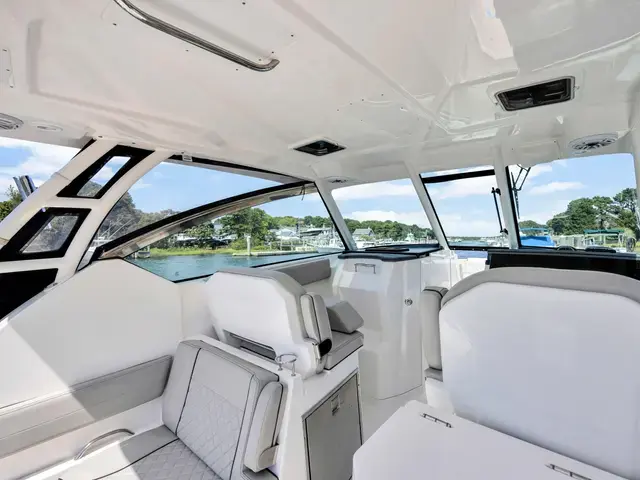 Pursuit DC 295 Dual Console