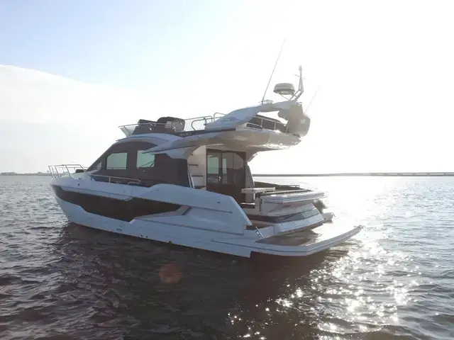 Galeon 400 Fly