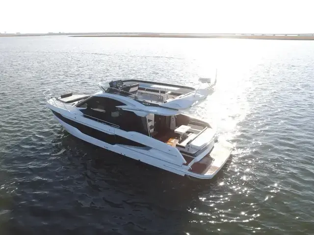 Galeon 400 Fly