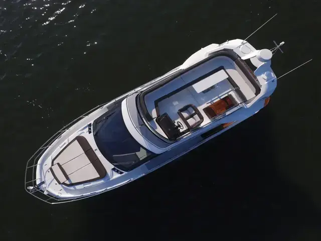 Galeon 400 Fly