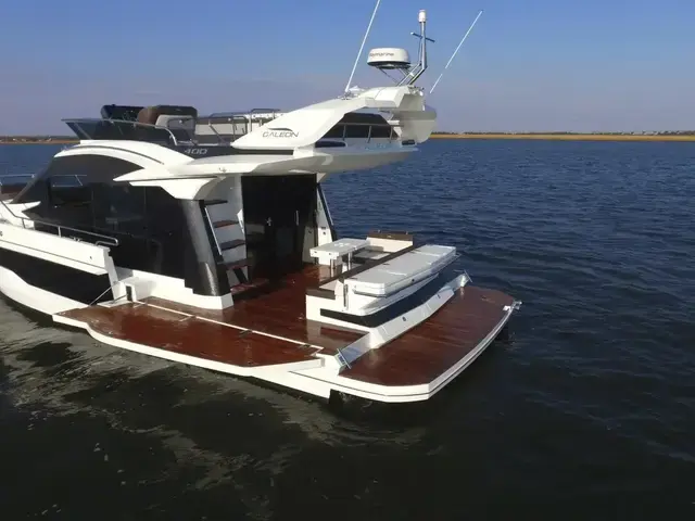 Galeon 400 Fly