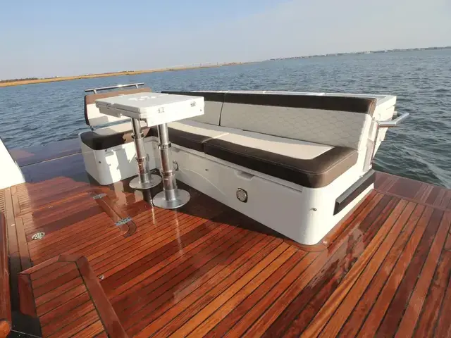 Galeon 400 Fly