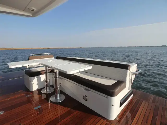 Galeon 400 Fly